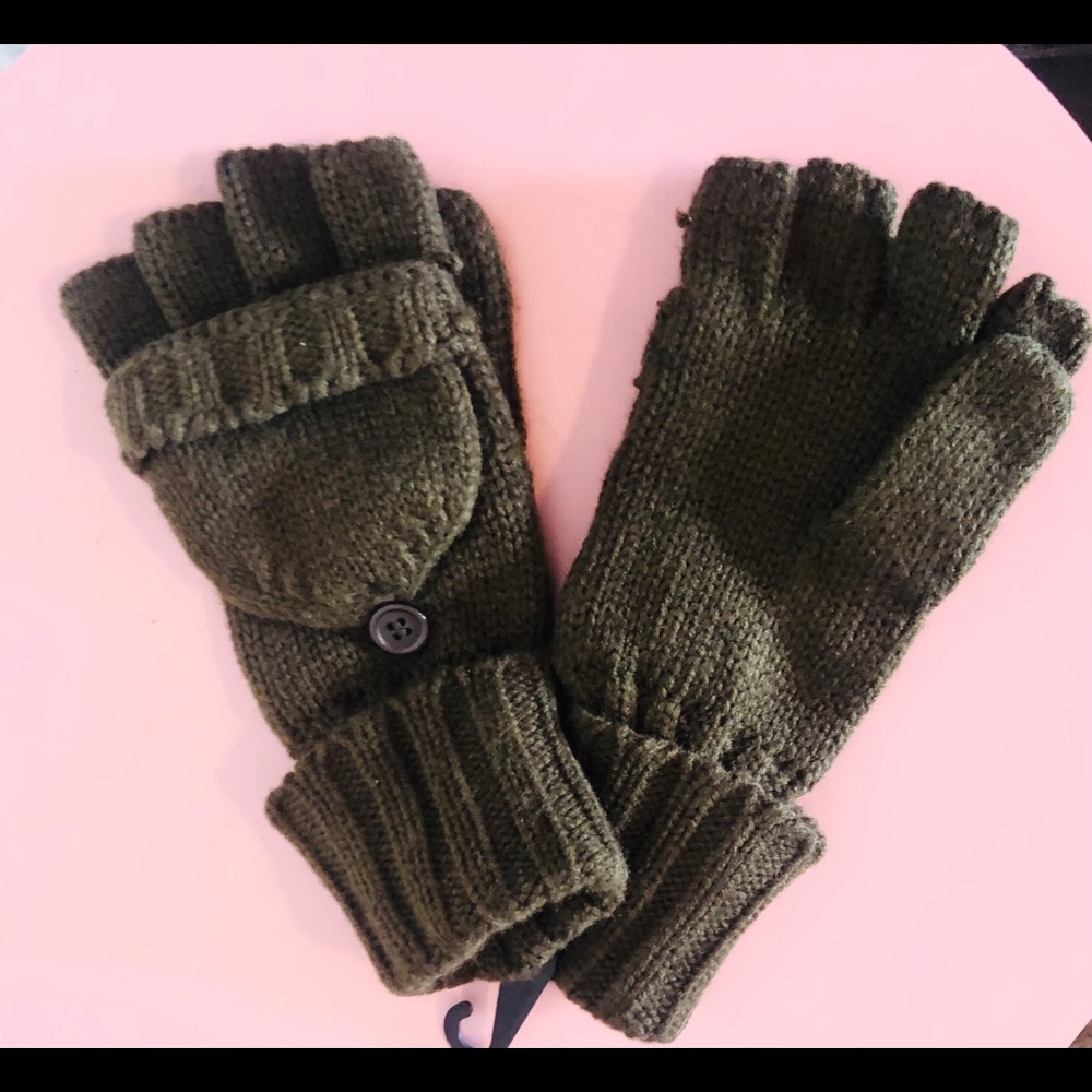 K Dark Green Winter Gloves Size Small